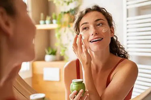 Retinol for Anti-Aging: How to Use It Without Irritation